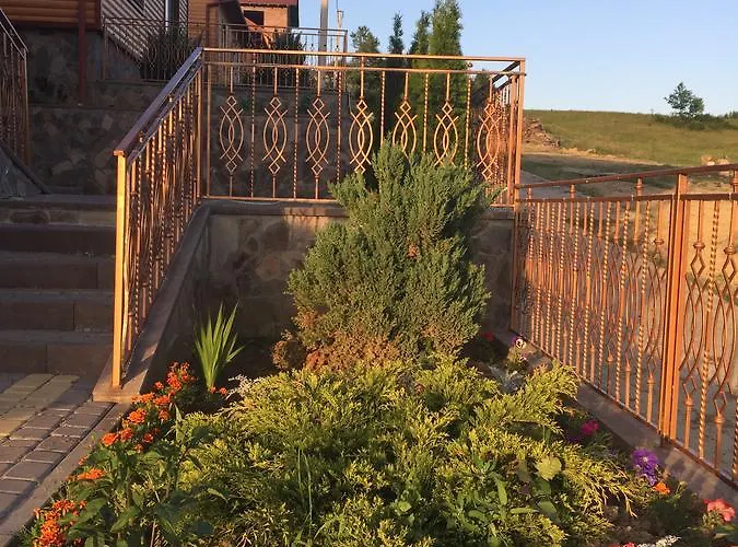 Mini Solnce Karpat 宾馆 *