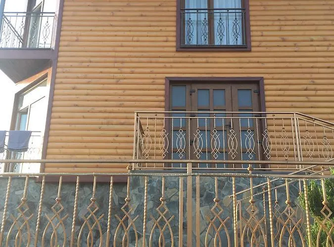 Mini Solnce Karpat 宾馆 波利亚纳