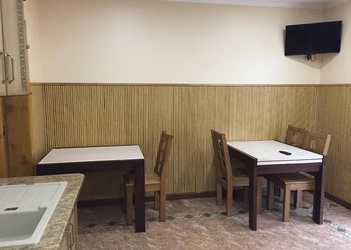 Mini Solnce Karpat 宾馆 *